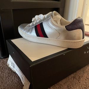 Gucci sneakers sneakers lightly used